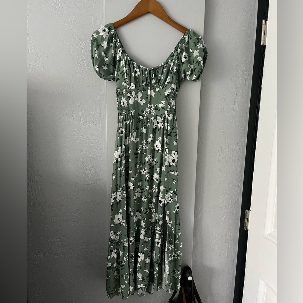 Hollister Green floral dress